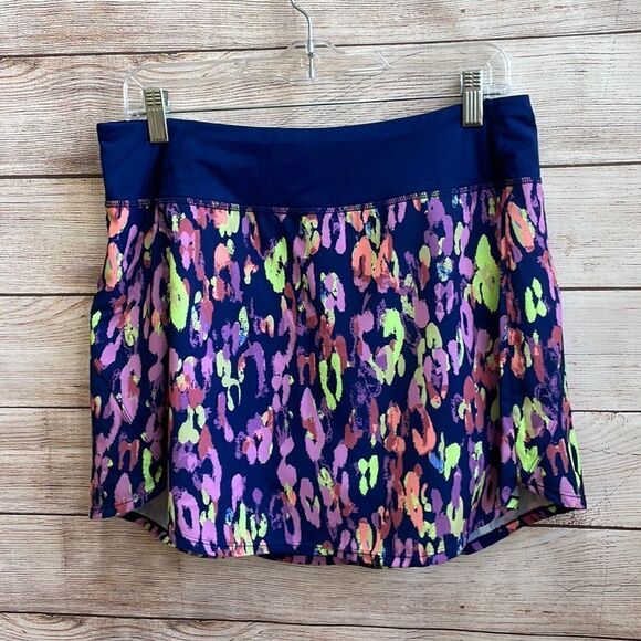 ZELOS SKORT‎ IN NAVY BLUE PRINT - Picture 1 of 5